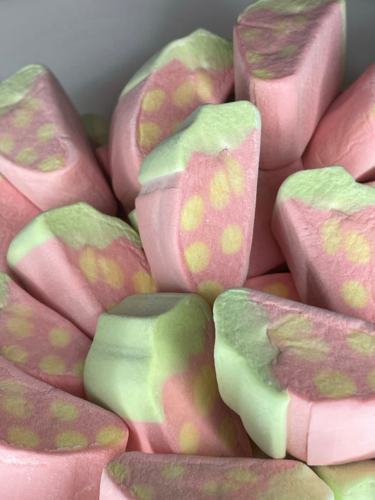 MARSHMALLOW Strawberries 8.8oz 48 PIECES